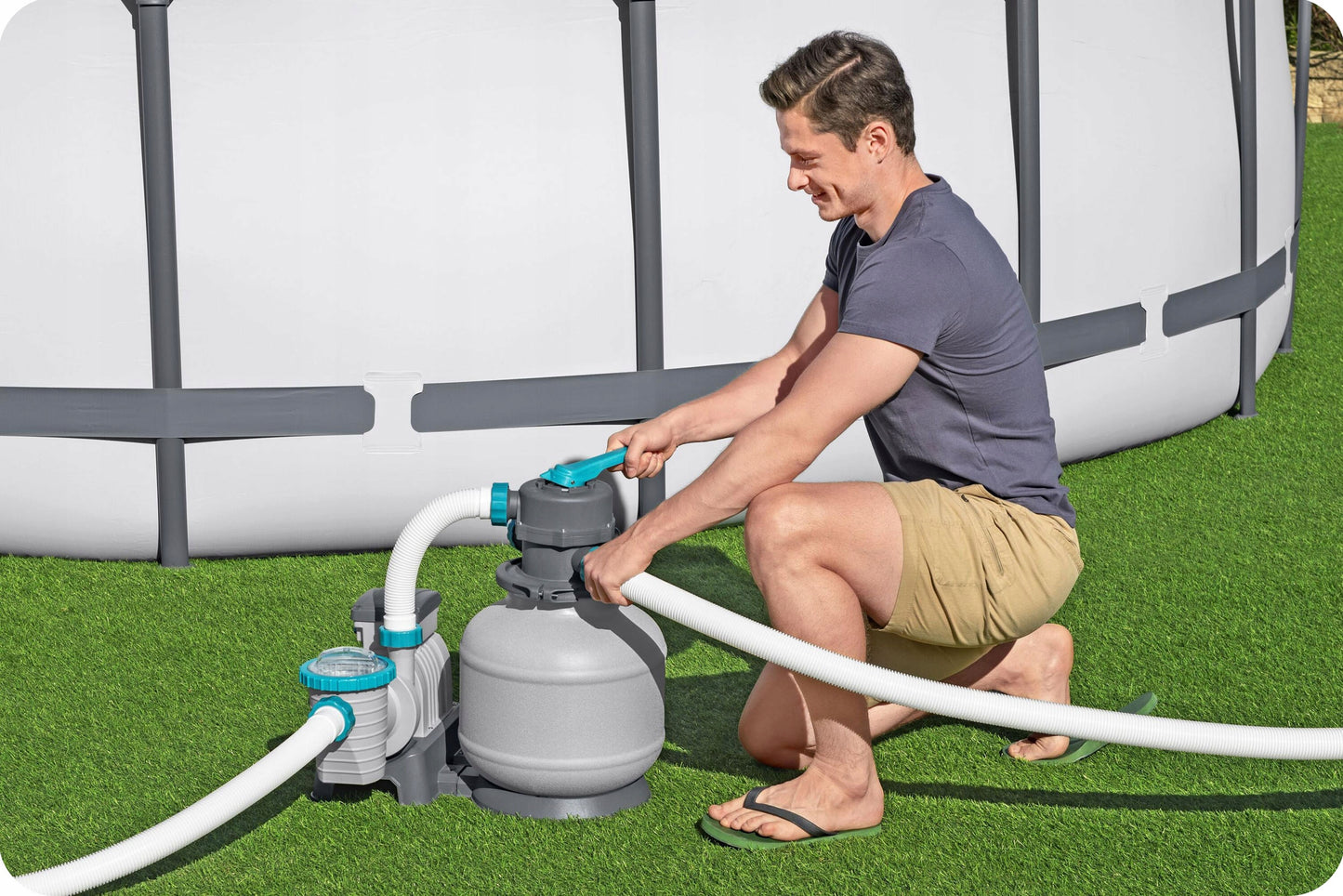 Smėlio siurblys baseino filtrui 8327 l/h + smėlio 25kg jungiamosios žarnos Bestway