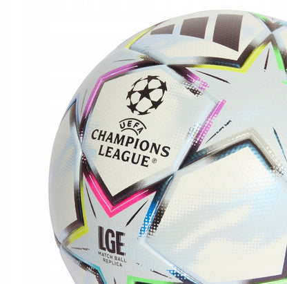 „Adidas“ UEFA Champions League 2026/27 futbolo kamuolys su dėžute – 5 dydis